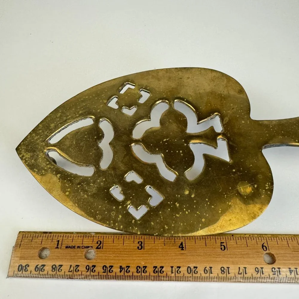 Vtg Gold Plated Colored Footed Trivet Spade Shape w Clover‎ Made in Hong Kong